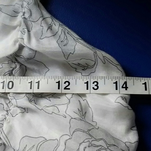 XXl s/p adjustable strap layered ruffles top - Picture 7 of 8